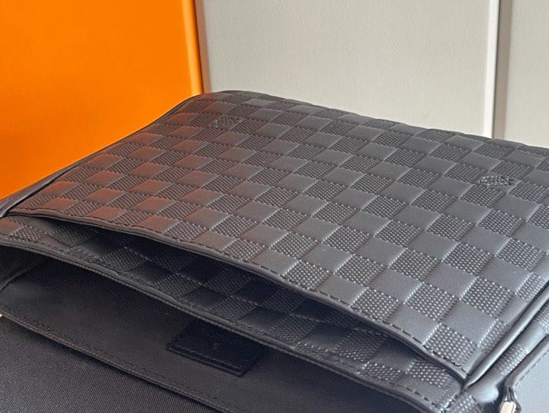 Сумка мессенджер District 26 см фото 4