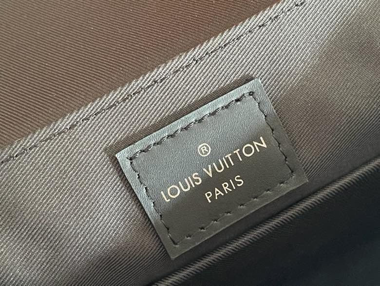 Сумка мессенджер District 26 см фото 6