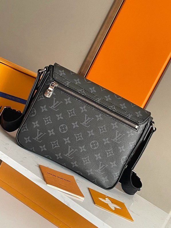 Сумка мессенджер District 26 см фото 8