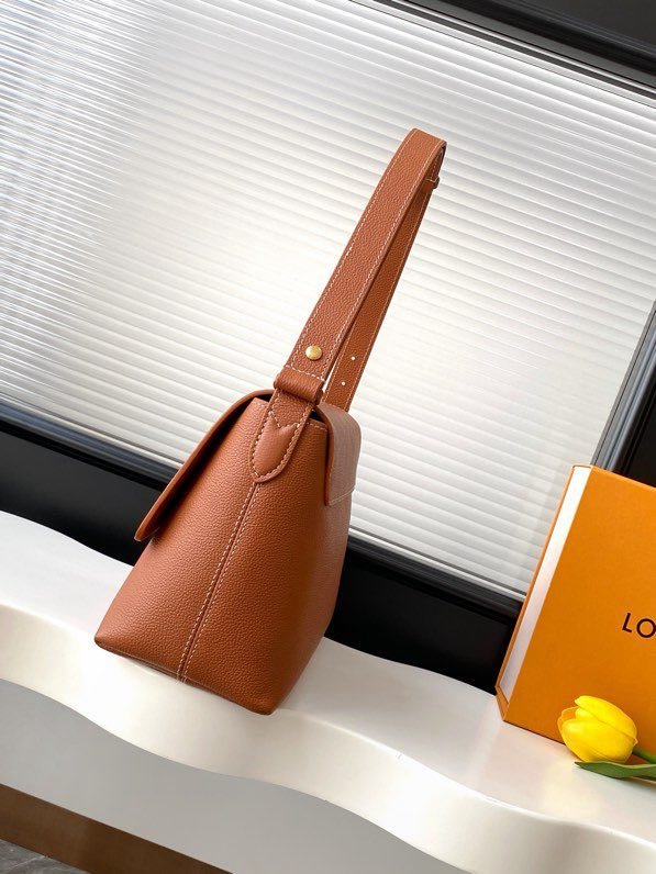 Сумка мессенджер Low Key кожаная 30 см фото 4