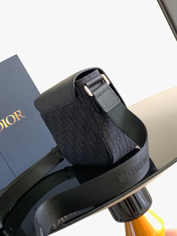 A bag messenger from print Oblique 23 cm фото 2