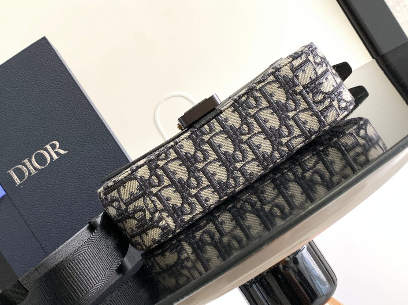 A bag messenger from print Oblique 23 cm фото 4