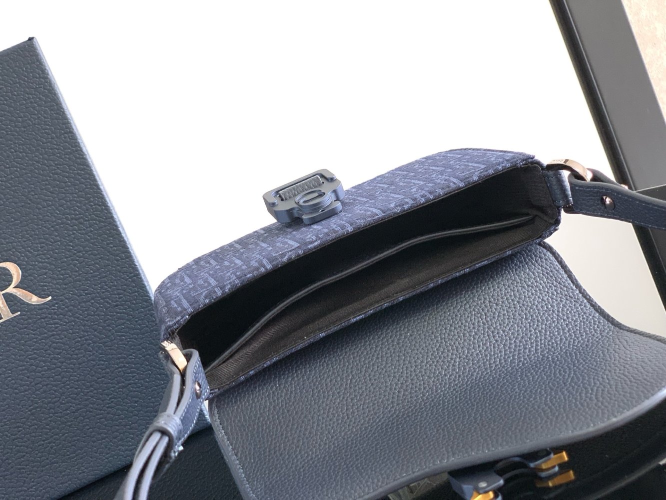 A bag messenger Saddle 20 cm фото 8