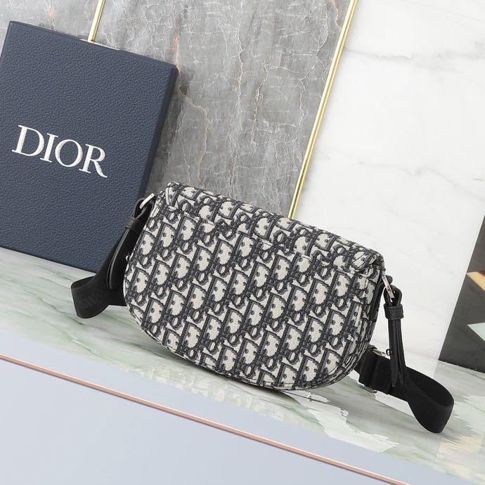 Сумка мессенджер Saddle 24 см фото 4