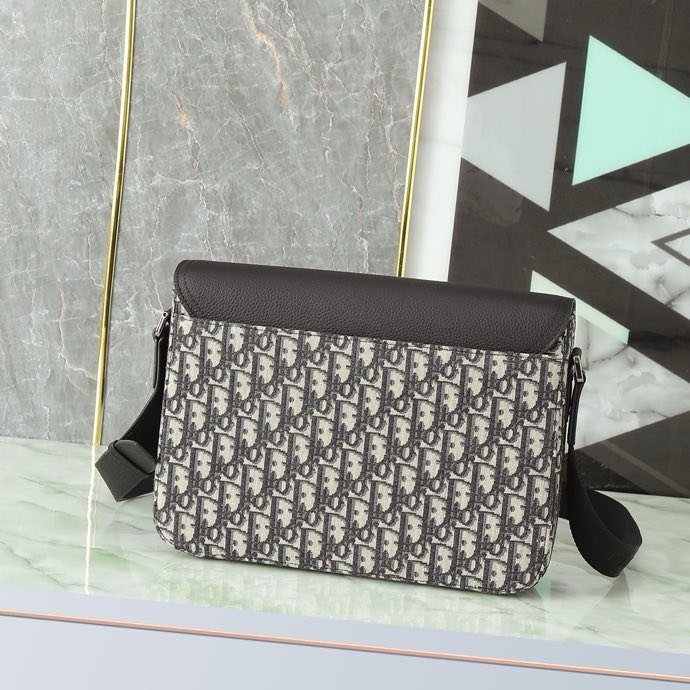 Сумка месенджер Saddle 31 см фото 3