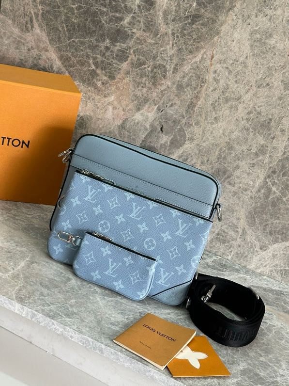 Сумка мессенджер TRIO 18 см