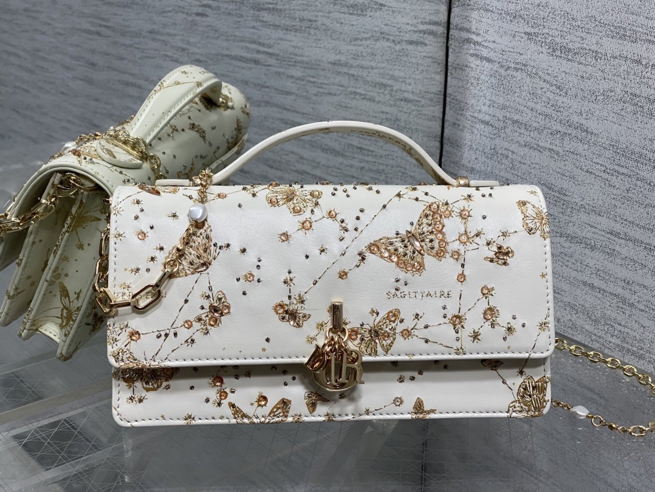 Сумка Miss Dior 21 см