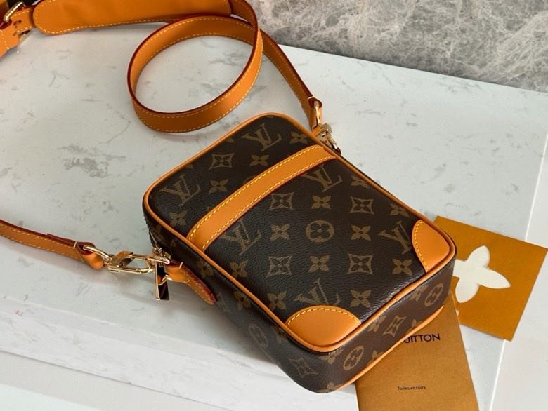 Сумка Monogram Danube 16 см фото 5