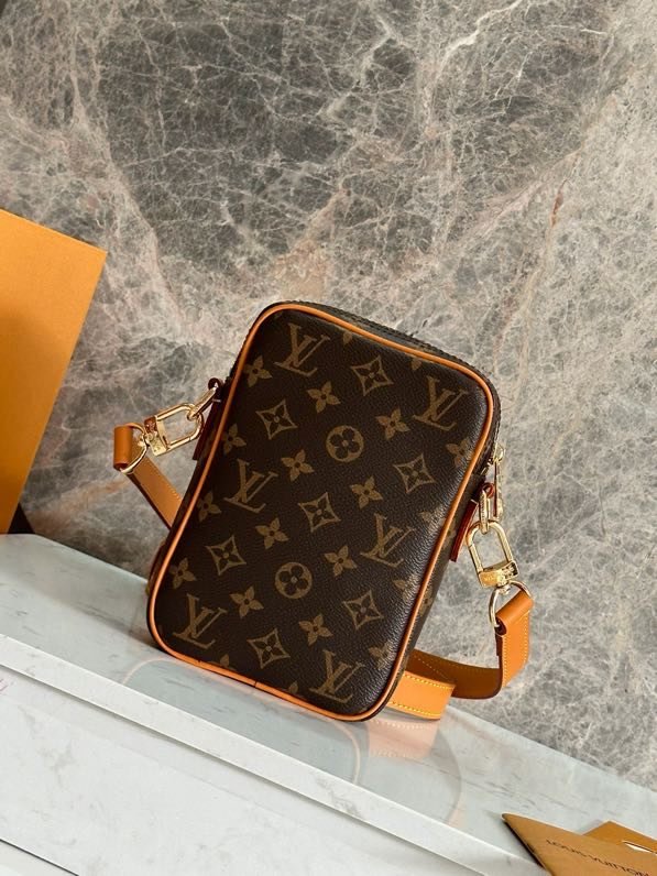 Сумка Monogram Danube 16 см фото 6