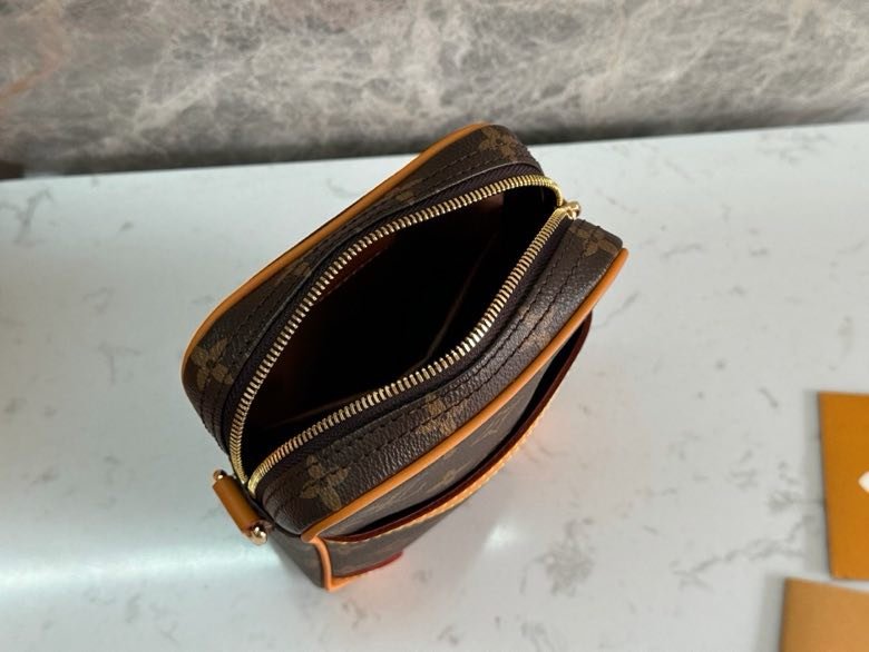 Сумка Monogram Danube 16 см фото 9