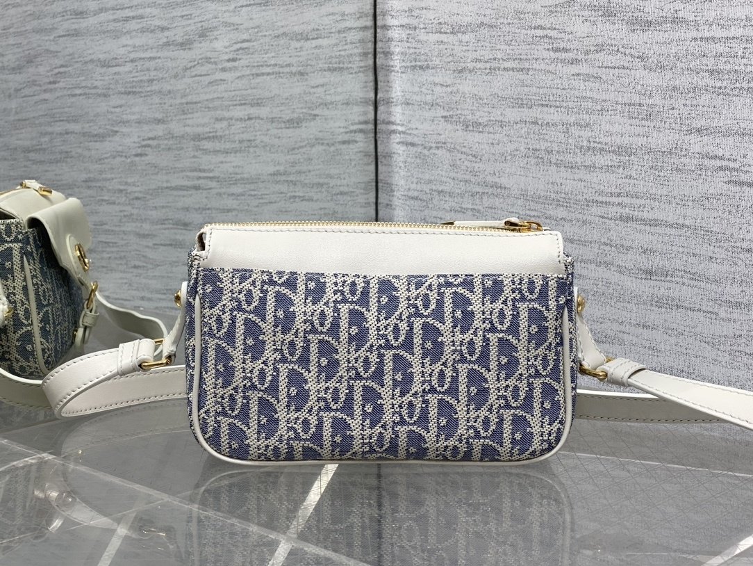 A bag Montaigne Pocket 19 cm фото 4