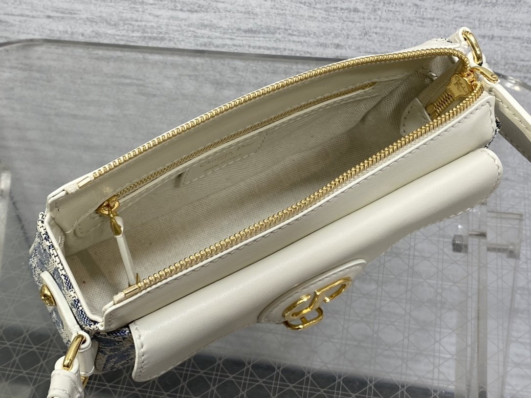 A bag Montaigne Pocket 19 cm фото 8