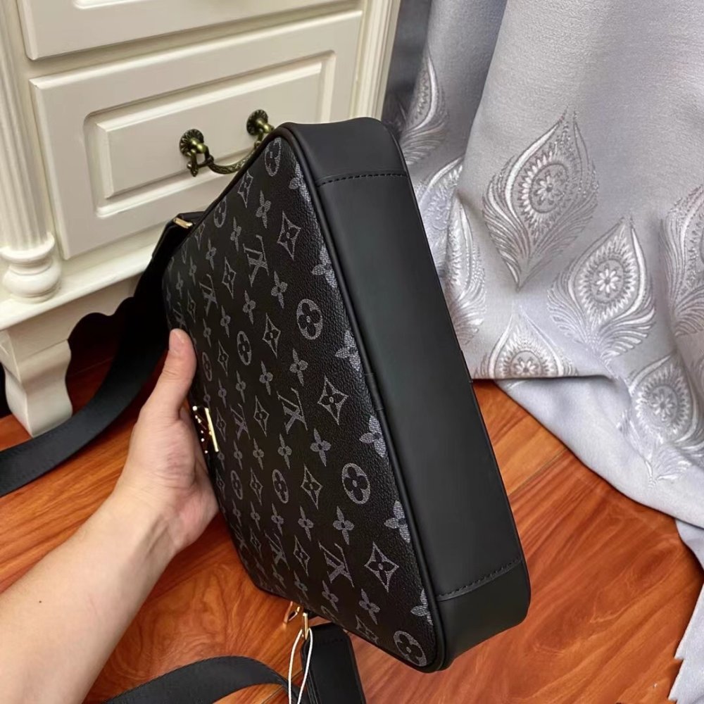 Сумка мужская через плечо Pochette Voyage 26 см фото 6