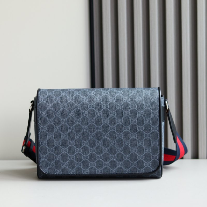 A bag men's GG Supreme 27 cm