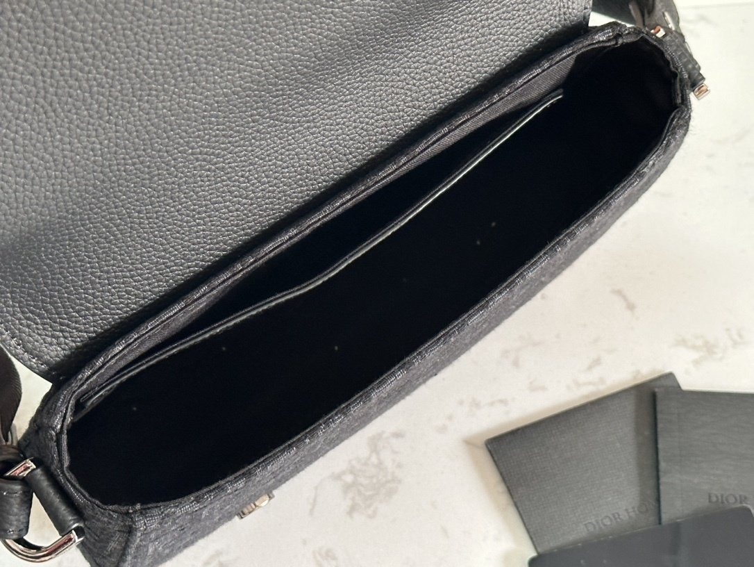 Сумка мужская Saddle Messenger 24 см фото 9