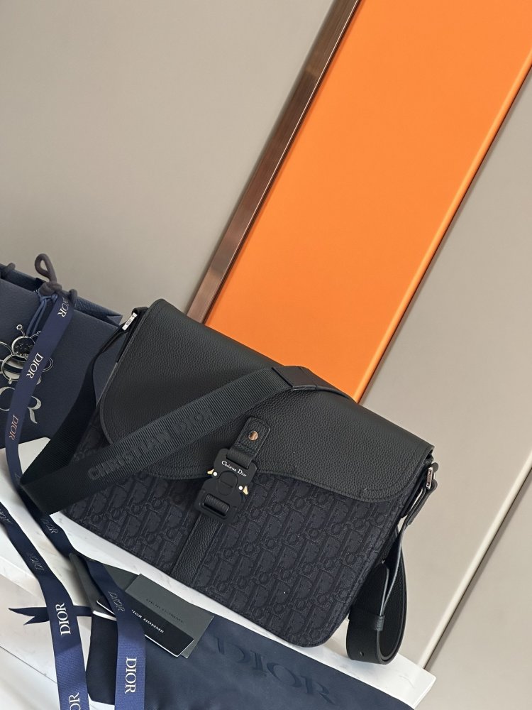 Сумка мужская Saddle Messenger 31 см