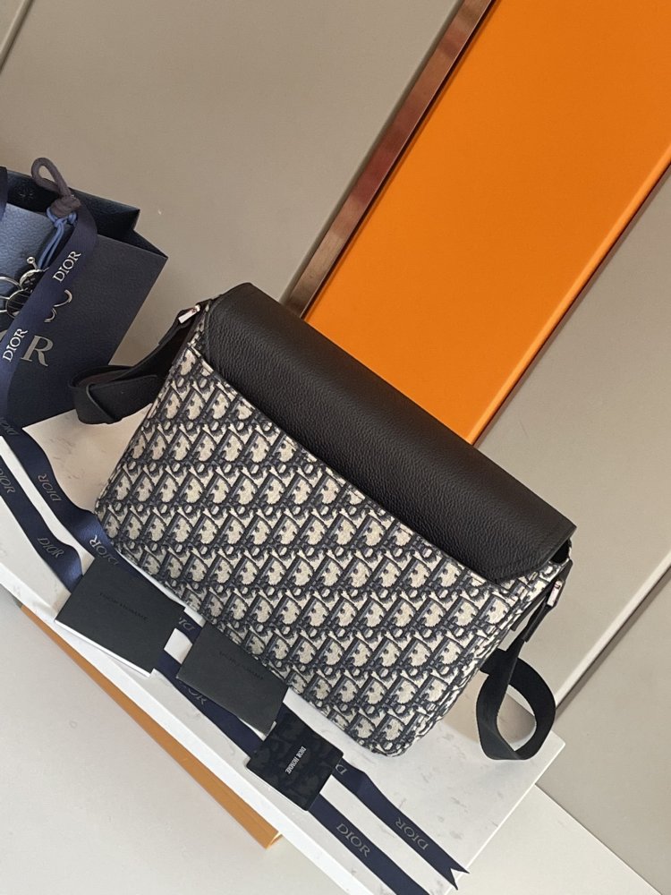 Сумка мужская Saddle Messenger 31 см фото 3