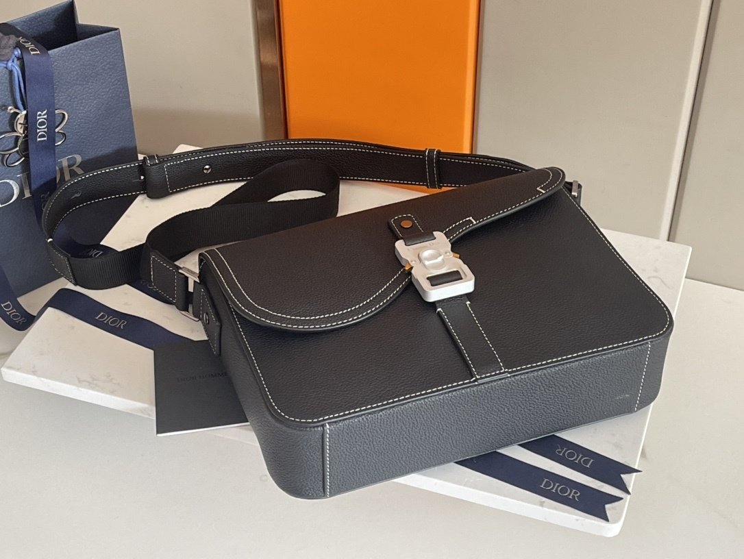 Сумка мужская Saddle Messenger 31 см фото 4