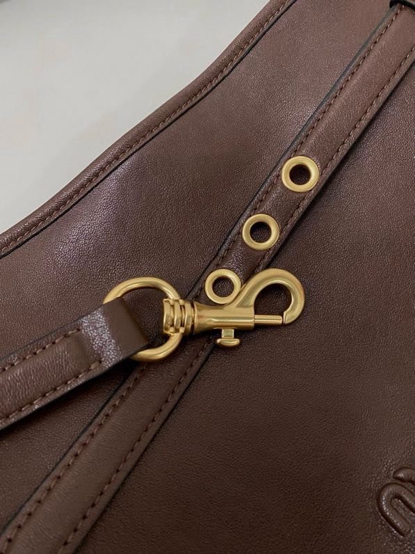 Сумка на плечо Aventure 24 см фото 2