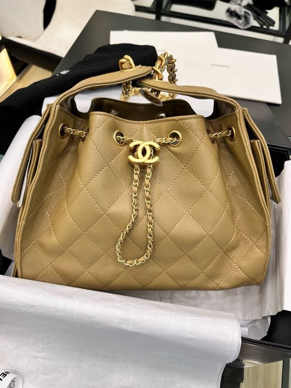 Сумка на плече шкіряна THE CHANEL 25