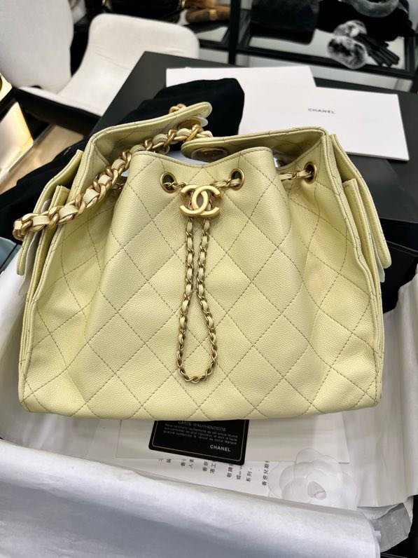 Сумка на плече шкіряна THE CHANEL 25