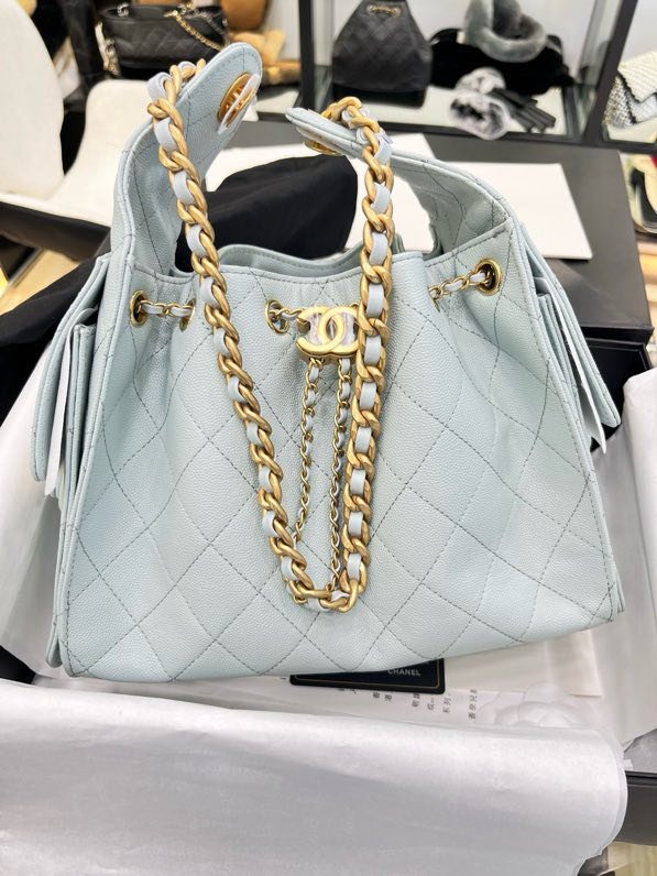 Сумка на плечо кожаная THE CHANEL 25