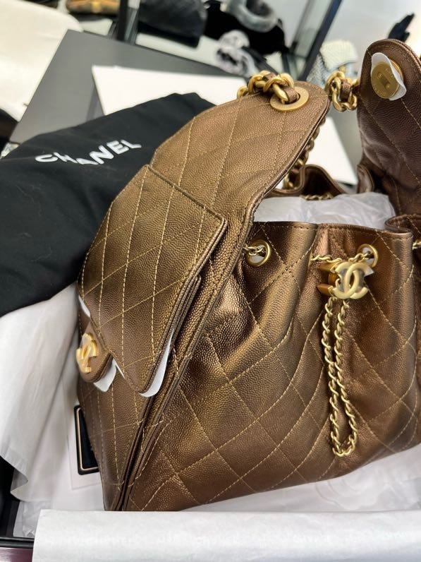 Сумка на плечо кожаная THE CHANEL 25 фото 2