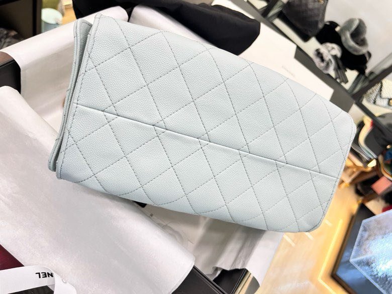 Сумка на плечо кожаная THE CHANEL 25 фото 5