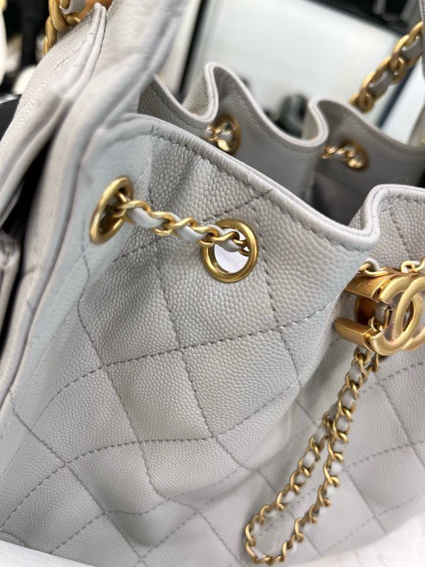 Сумка на плечо кожаная THE CHANEL 25 фото 6