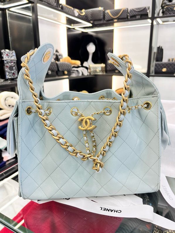 Сумка на плечо кожаная THE CHANEL 25 фото 7