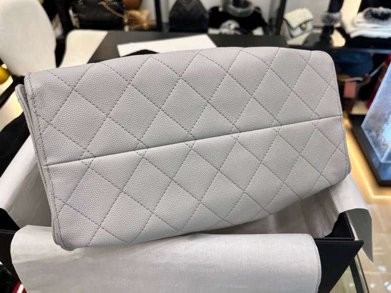 Сумка на плечо кожаная THE CHANEL 25 фото 8