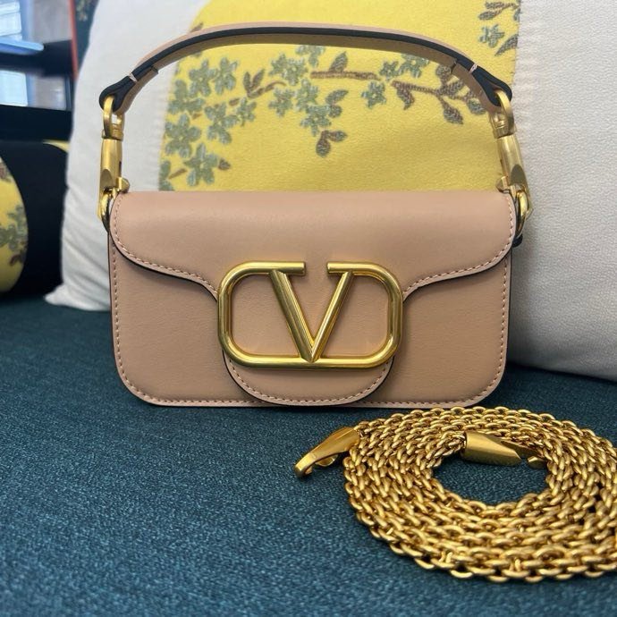 Сумка на плече Poudre Micro Loco з телячої шкіри з логотипом Vlogo