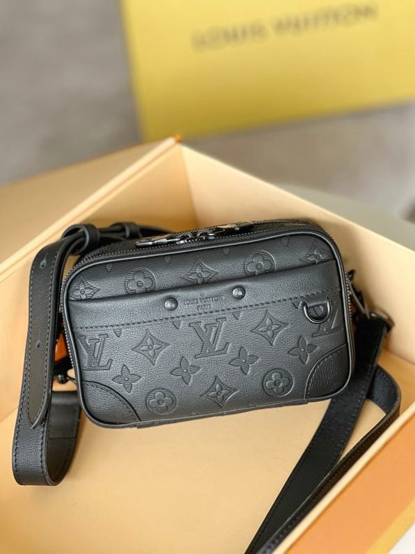 A bag Nano Alpha leather 18 cm фото 6