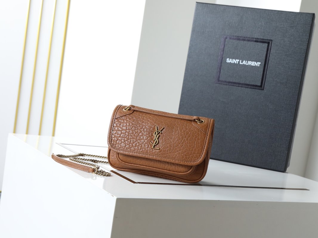 Сумка Niki mini кожаная через плечо 18 см