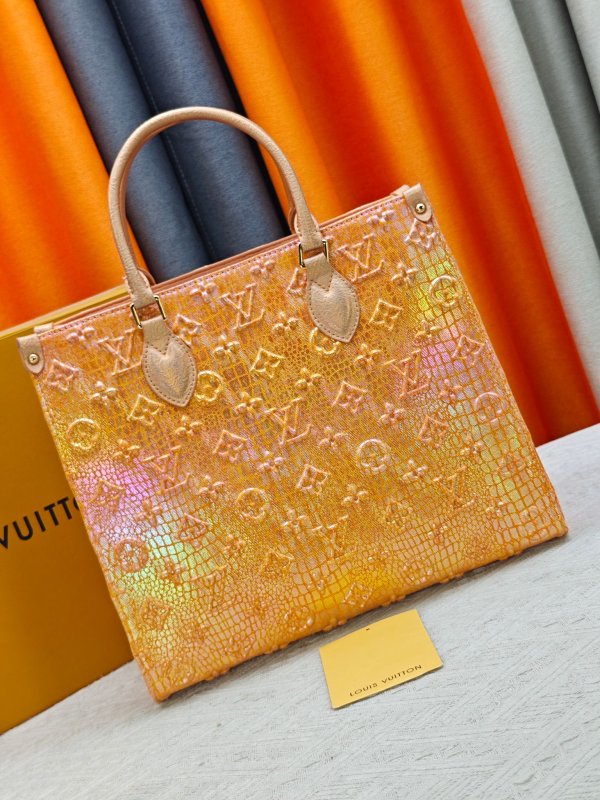 Сумка OnTheGo 34 см из денима