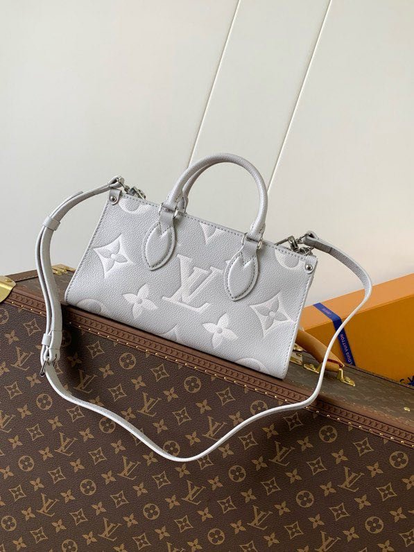 Сумка OnTheGo East West 25 см фото 4