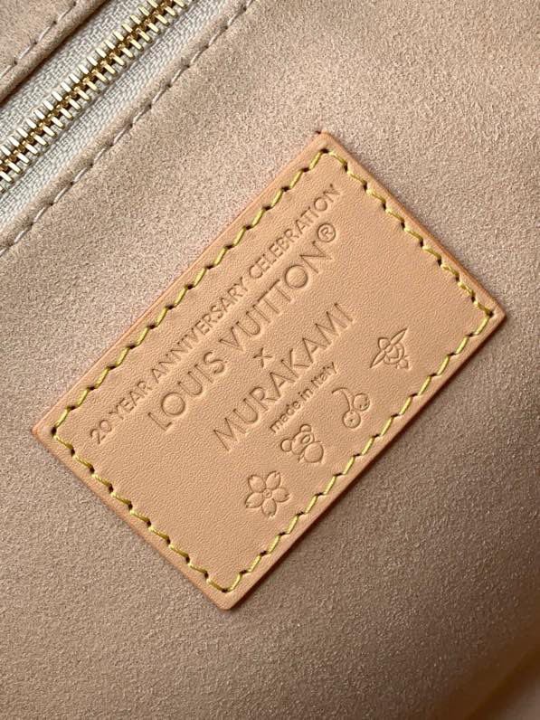 Сумка OnTheGo Medium 35 см от Takashi Murakami фото 2