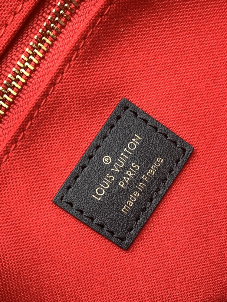 Сумка OnTheGo Small 25 см фото 9