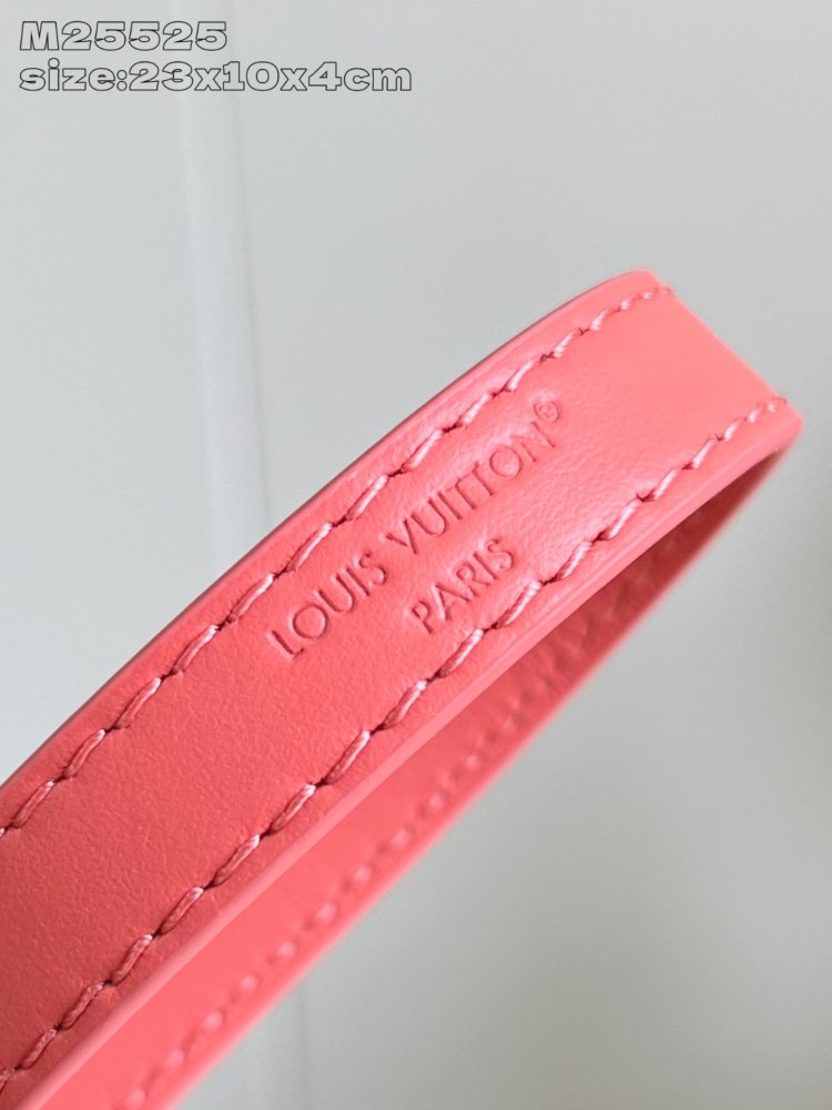 Сумка Pochette LV Bloom 23 см фото 6