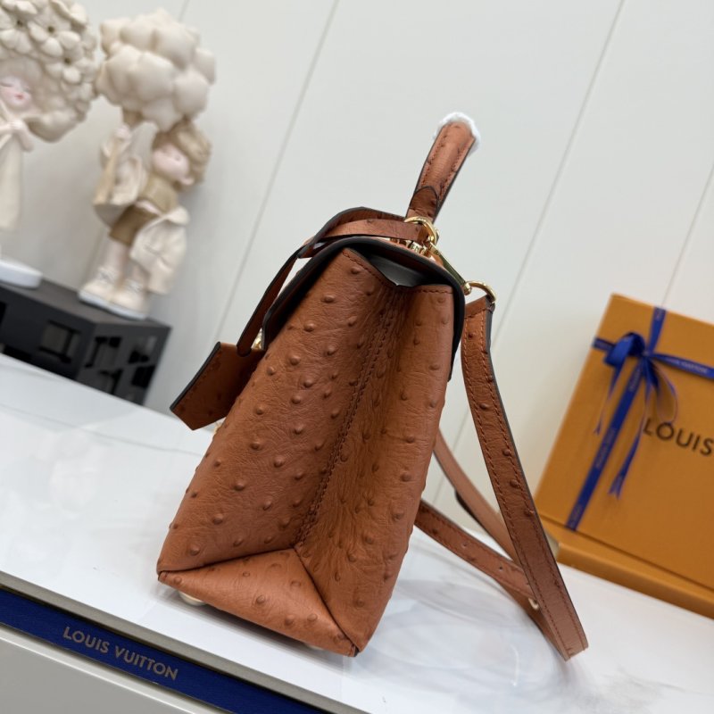 Сумка ROSE DES VENTS из кожи страуса 27 см фото 5