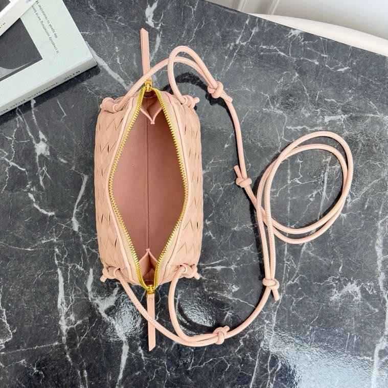 A bag pink across shoulder leather 18 cm фото 3