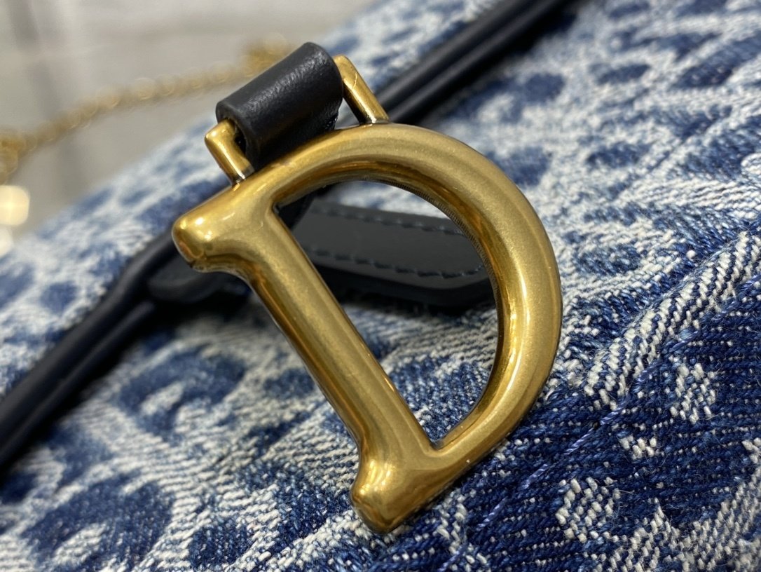 Сумка Saddle Chain Handbag Series WOC 21 см фото 3