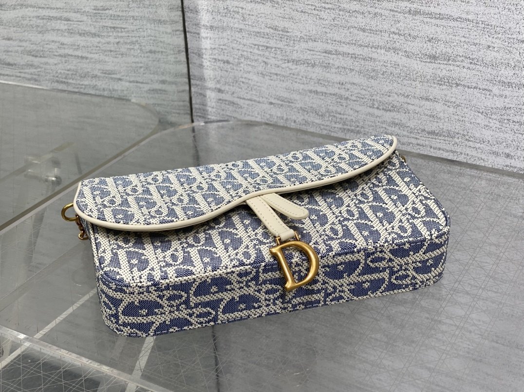 Сумка Saddle Chain Handbag Series WOC 21 см фото 7