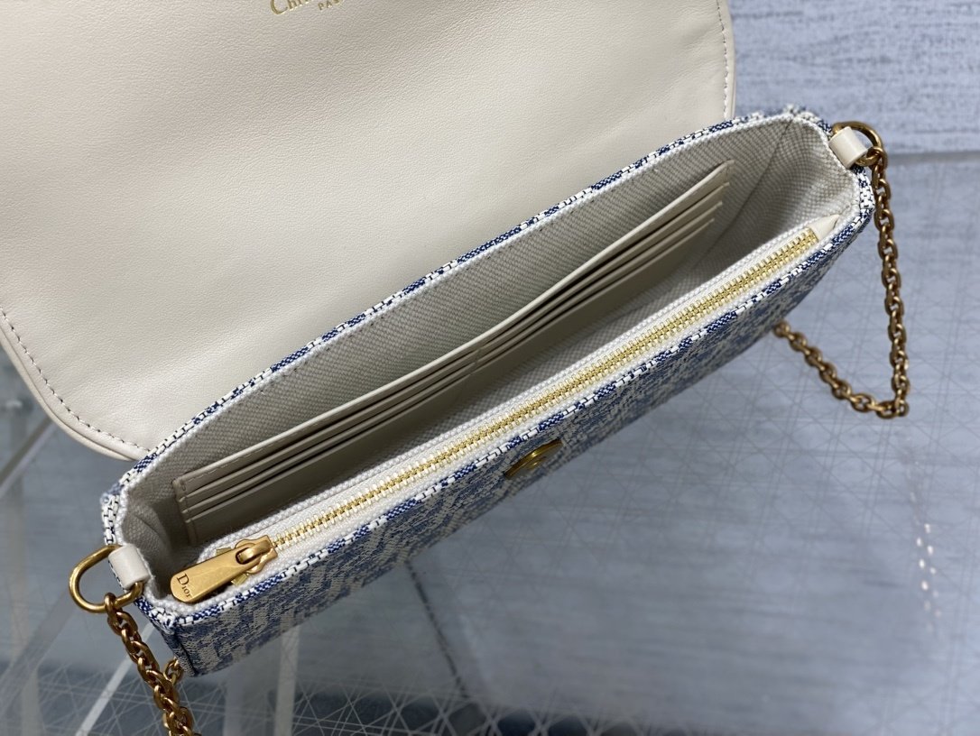 Сумка Saddle Chain Handbag Series WOC 21 см фото 8