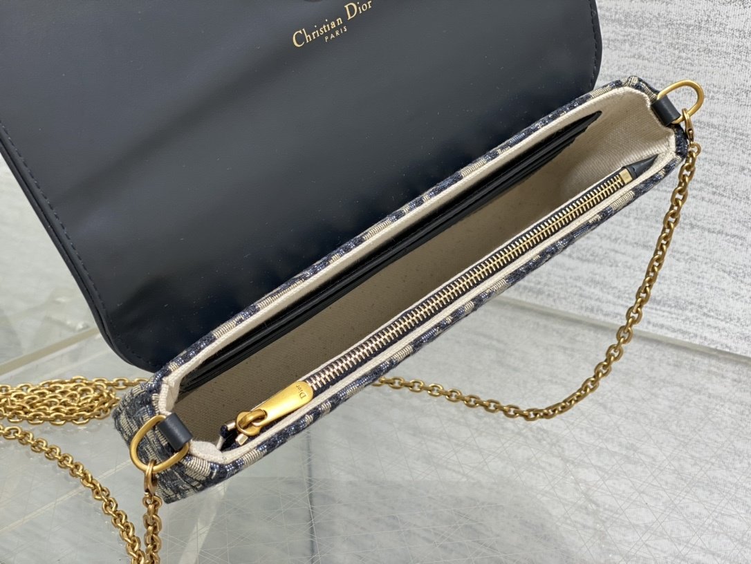 Сумка Saddle Chain Handbag Series WOC 21 см фото 8