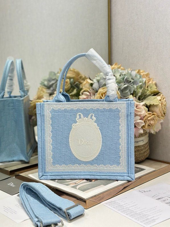 Сумка шоппер Book Tote 26 см