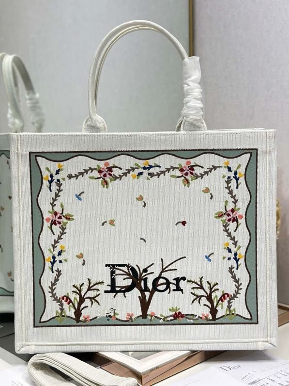 Сумка шоппер Book Tote 42 см
