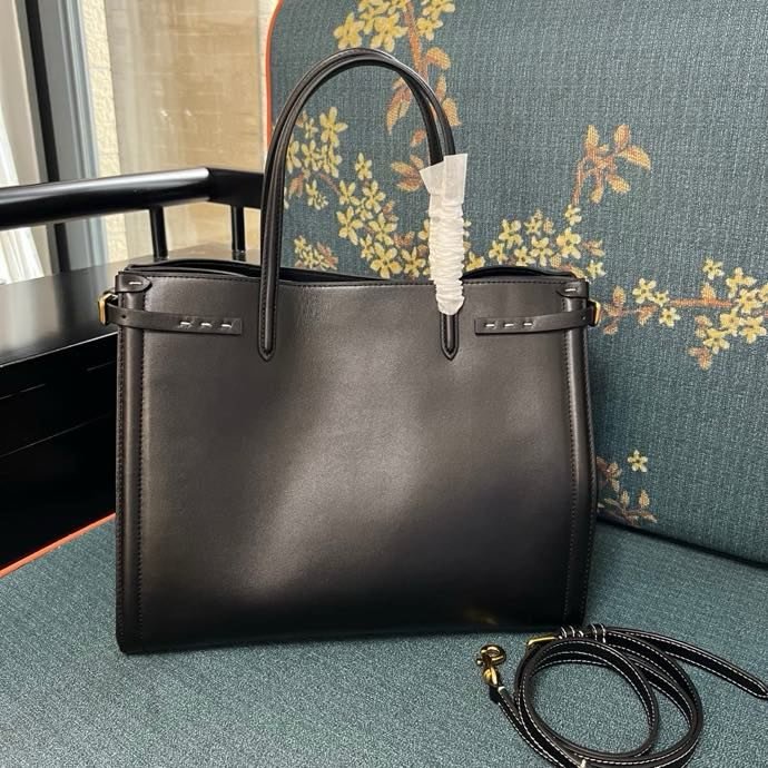 Сумка шоппер Valentino Garavani Antibes среднего размера из кожи 35 см фото 3