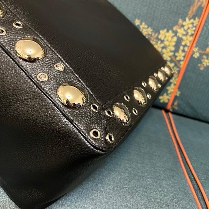 Сумка шоппер Valentino Garavani Nellcote Grained Calfskin 46 см фото 2