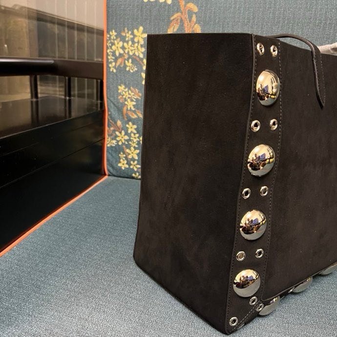 Сумка шоппер Valentino Garavani Nellcote Grained Calfskin 46 см фото 6